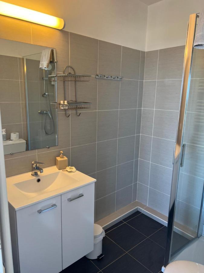 My Resid Appart Cannes Marina Vue Mer Mandelieu Exterior foto