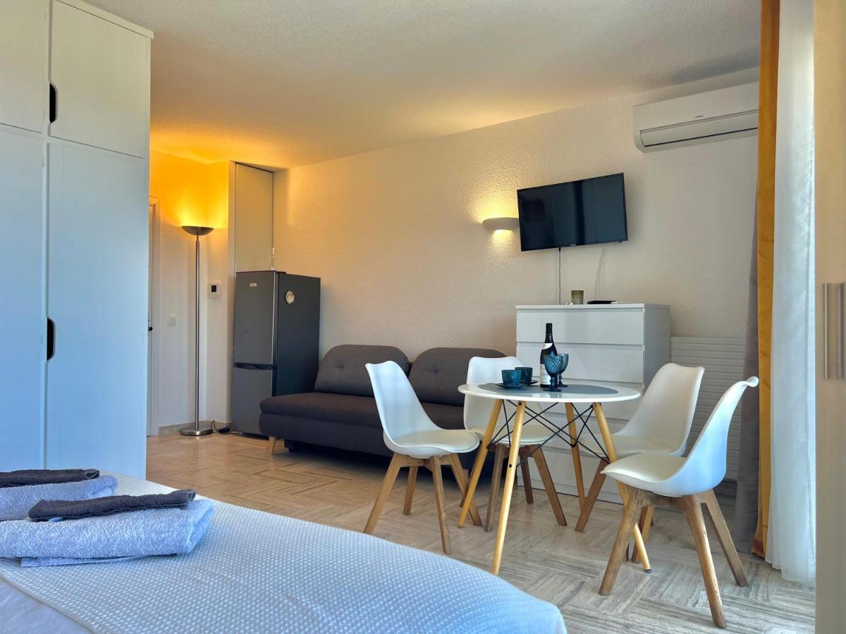 My Resid Appart Cannes Marina Vue Mer Mandelieu Exterior foto