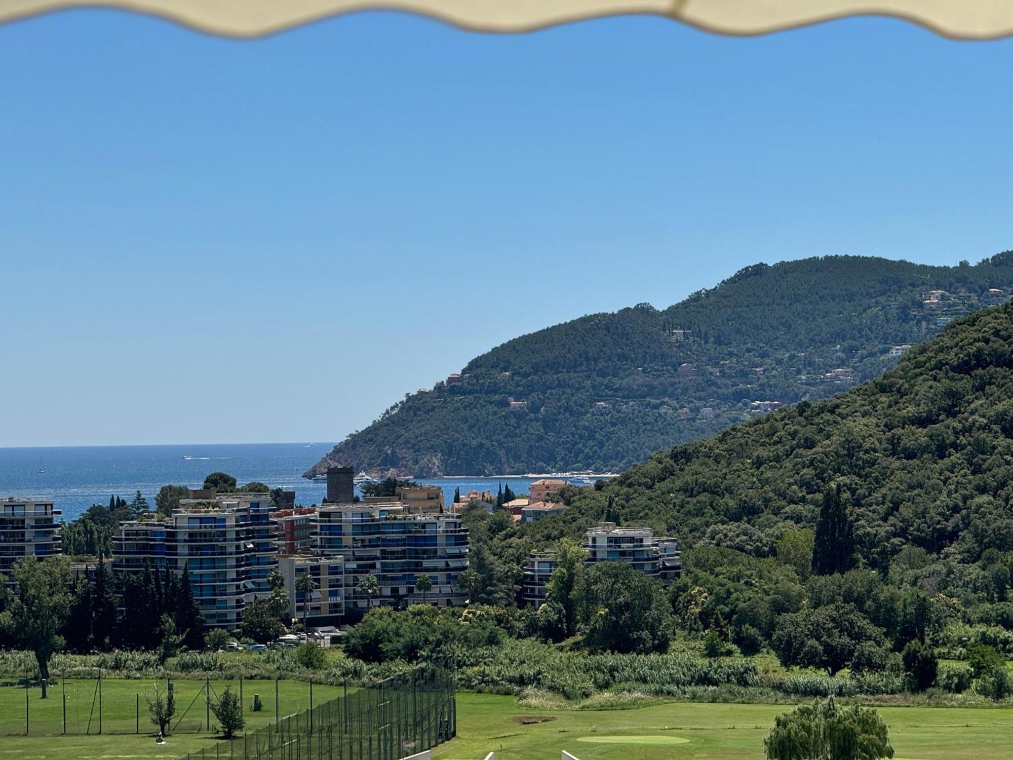 My Resid Appart Cannes Marina Vue Mer Mandelieu Exterior foto